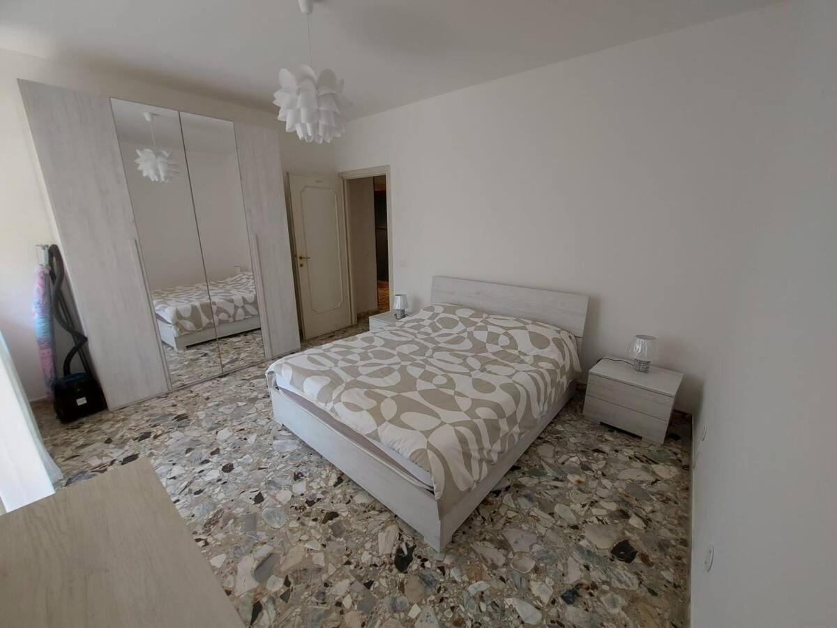 La Casa Di Iole Apartment Sanremo Bagian luar foto